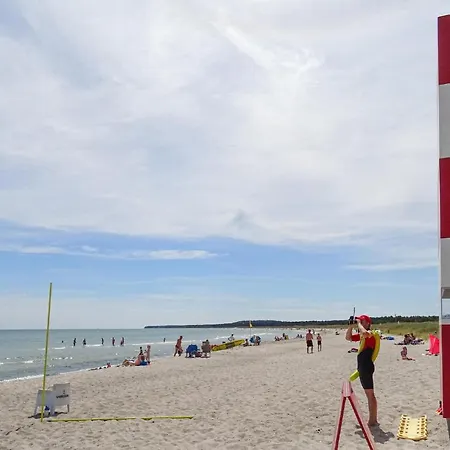 Сasa de vacaciones Three-bedroom In