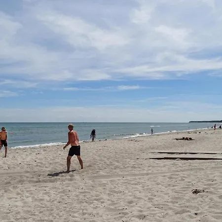 Сasa de vacaciones Three-bedroom In