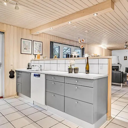 Amazing In With Kitchen