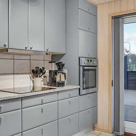 Amazing In With Kitchen
