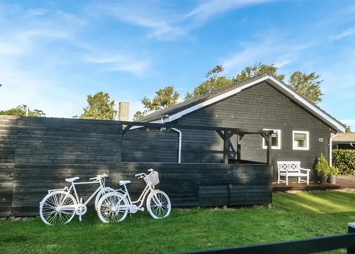 Three-bedroom In Hébergement de vacances *